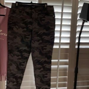 Nine West skinnys camp print